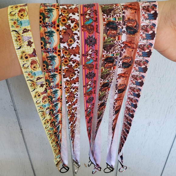 Rodeo Key Lanyard Keys Peace Love Cowgirl Vaquera Cowboy Horse Leopard Bronc - Picture 9 of 11